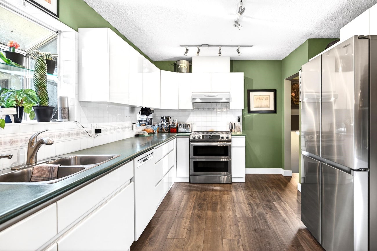 928 Stanton Avenue - Coquitlam West single-family-residence for Sale, 4 Bedrooms (R3112916)# - 6