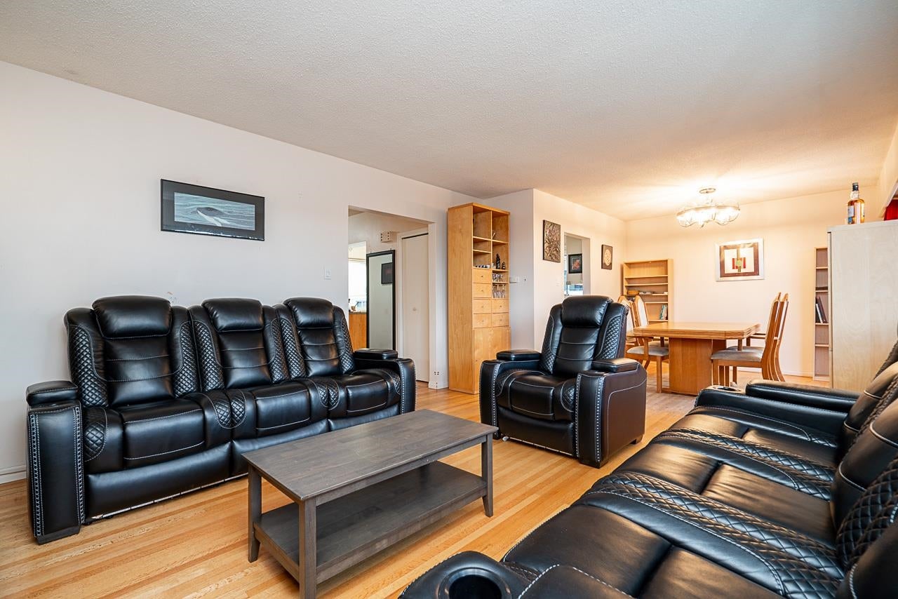 320 Seaforth Crescent - Central Coquitlam single-family-residence for Sale, 4 Bedrooms (R3113242)# - 10