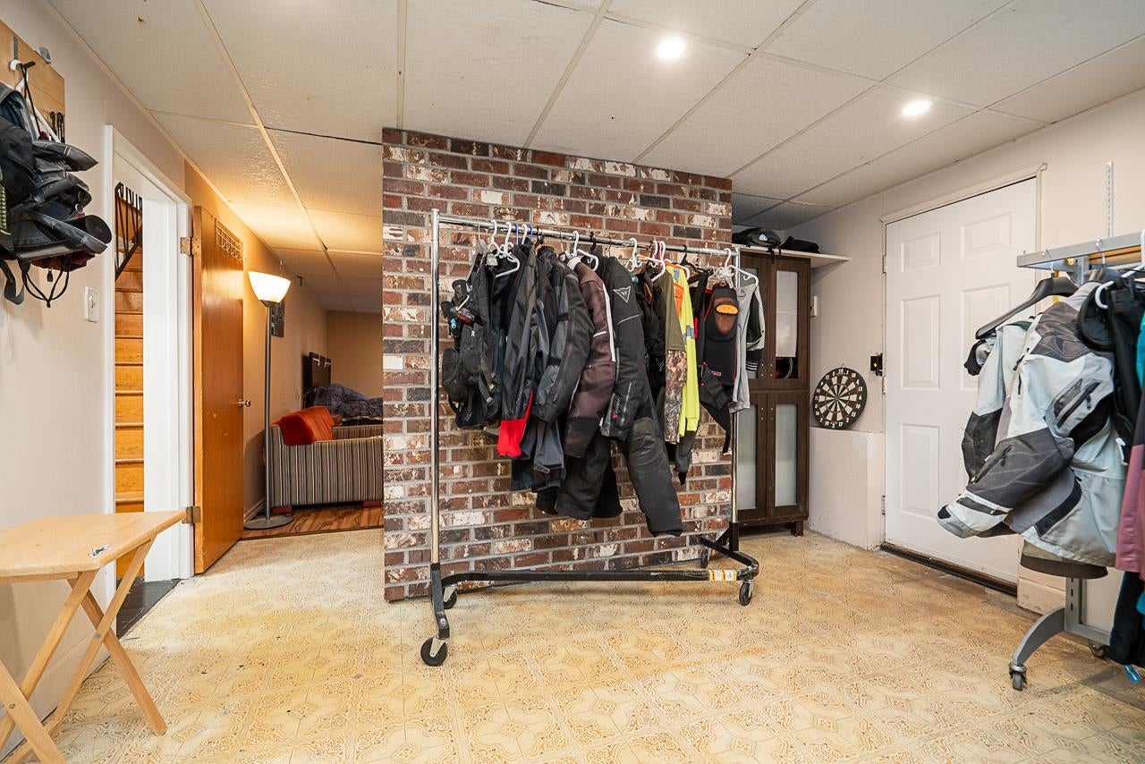 320 Seaforth Crescent - Central Coquitlam single-family-residence for Sale, 4 Bedrooms (R3113242)# - 22