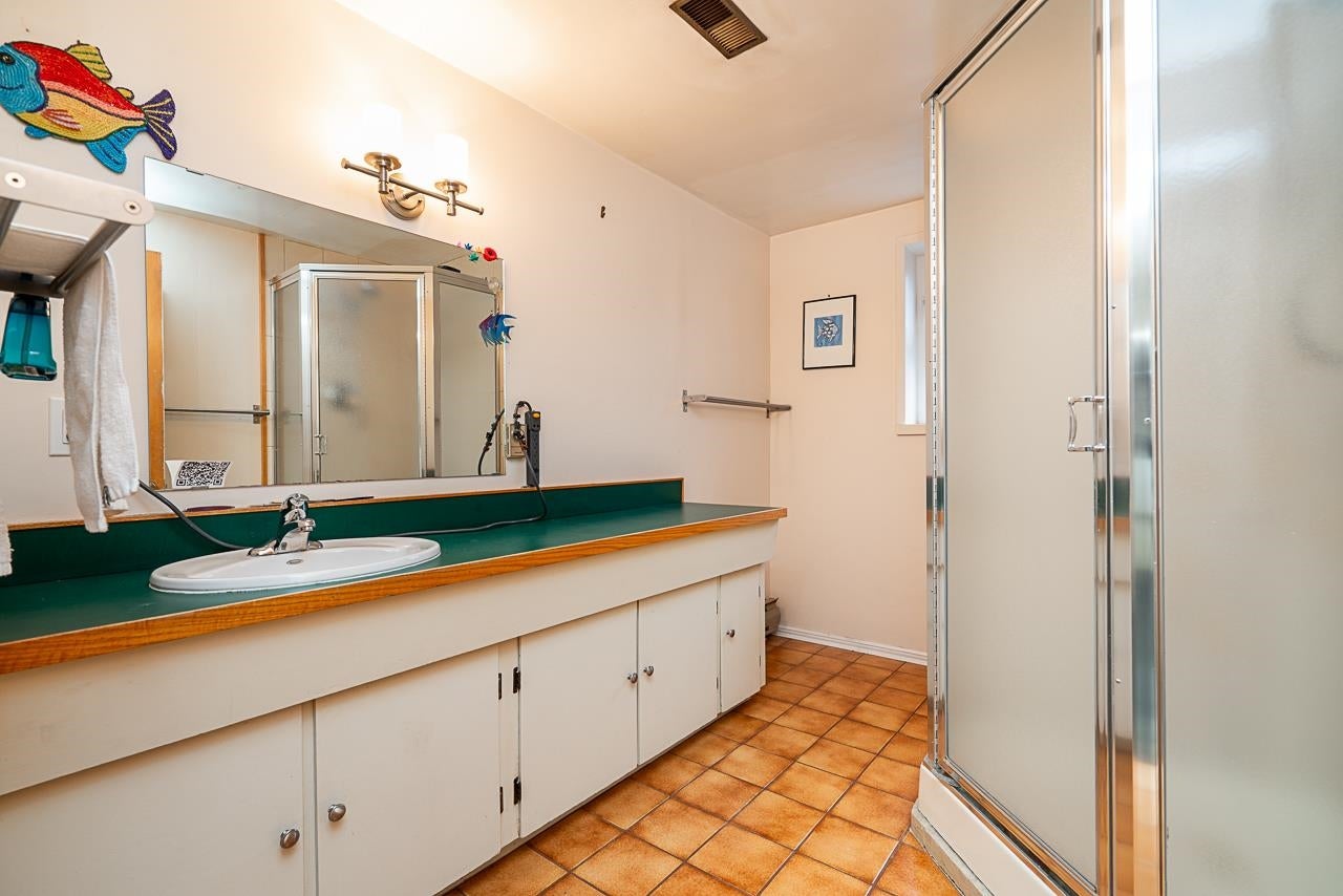 320 Seaforth Crescent - Central Coquitlam single-family-residence for Sale, 4 Bedrooms (R3113242)# - 26