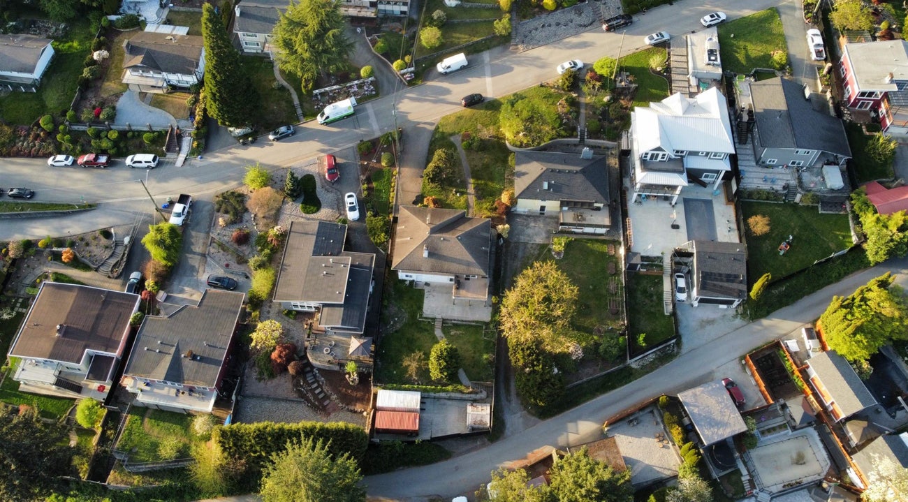 320 Seaforth Crescent - Central Coquitlam single-family-residence for Sale, 4 Bedrooms (R3113242)# - 31