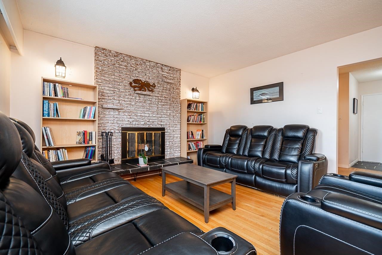 320 Seaforth Crescent - Central Coquitlam single-family-residence for Sale, 4 Bedrooms (R3113242)# - 8