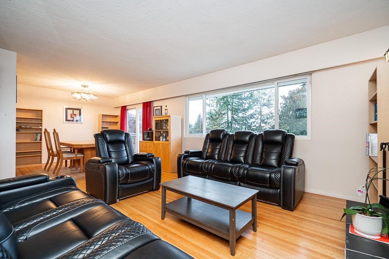 320 Seaforth Crescent - Central Coquitlam single-family-residence for Sale, 4 Bedrooms (R3113242)# - 9