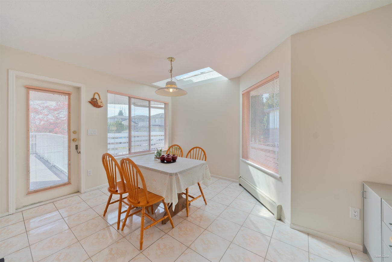 6758 Kitchener Street - Sperling-Duthie single-family-residence for Sale, 4 Bedrooms (R3113492)# - 18