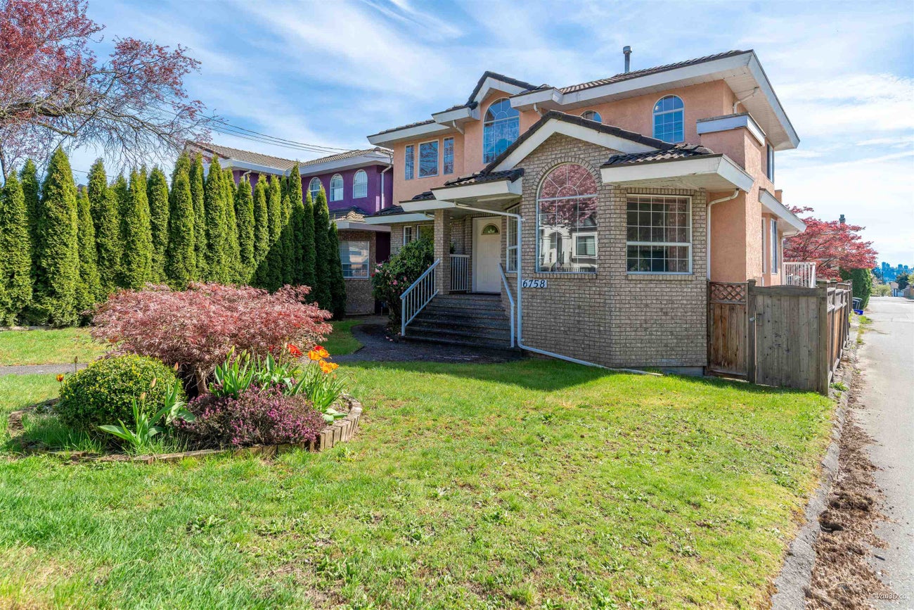 6758 Kitchener Street - Sperling-Duthie single-family-residence for Sale, 4 Bedrooms (R3113492)# - 31