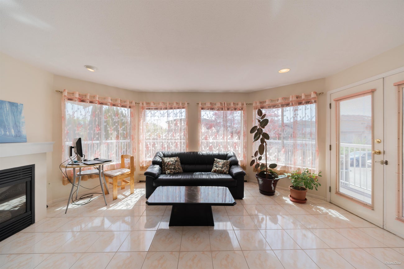 6758 Kitchener Street - Sperling-Duthie single-family-residence for Sale, 4 Bedrooms (R3113492)# - 4