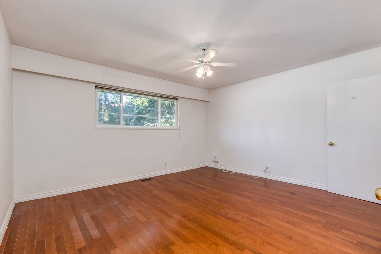 760 Grover Avenue - Coquitlam West single-family-residence for Sale, 6 Bedrooms (R3114064)# - 11