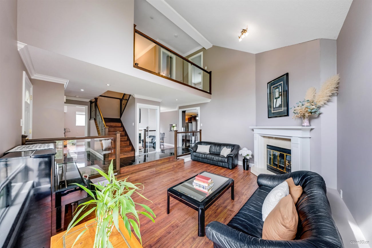 532 Riverview Crescent - Coquitlam East Single Family Residence for Sale, 5 Bedrooms (R3114288)# - 2 532 Riverview Crescent - Coquitlam East Single Family Residence for Sale, 5 Bedrooms (R3114288)# - 2