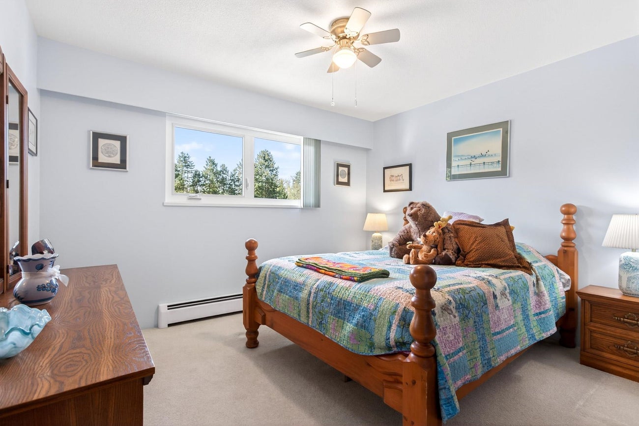 1558 Glen Abbey Drive - Simon Fraser Univer. single-family-residence for Sale, 4 Bedrooms (R3114455)# - 21