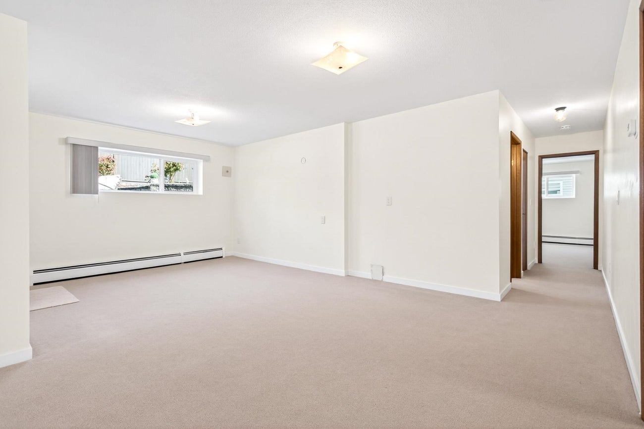 1558 Glen Abbey Drive - Simon Fraser Univer. single-family-residence for Sale, 4 Bedrooms (R3114455)# - 28