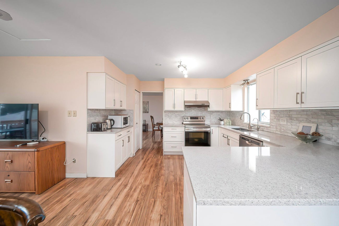 1269 Michigan Drive - Canyon Springs single-family-residence for Sale, 6 Bedrooms (R3114978)# - 11