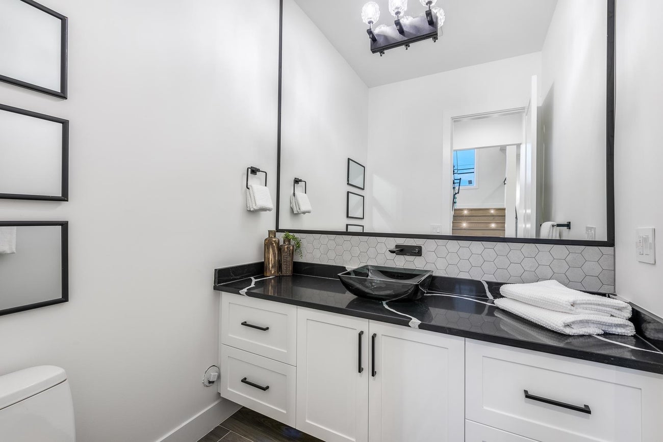 730 Schoolhouse Street - Central Coquitlam Single Family Residence for Sale, 7 Bedrooms (R3115539)# - 15