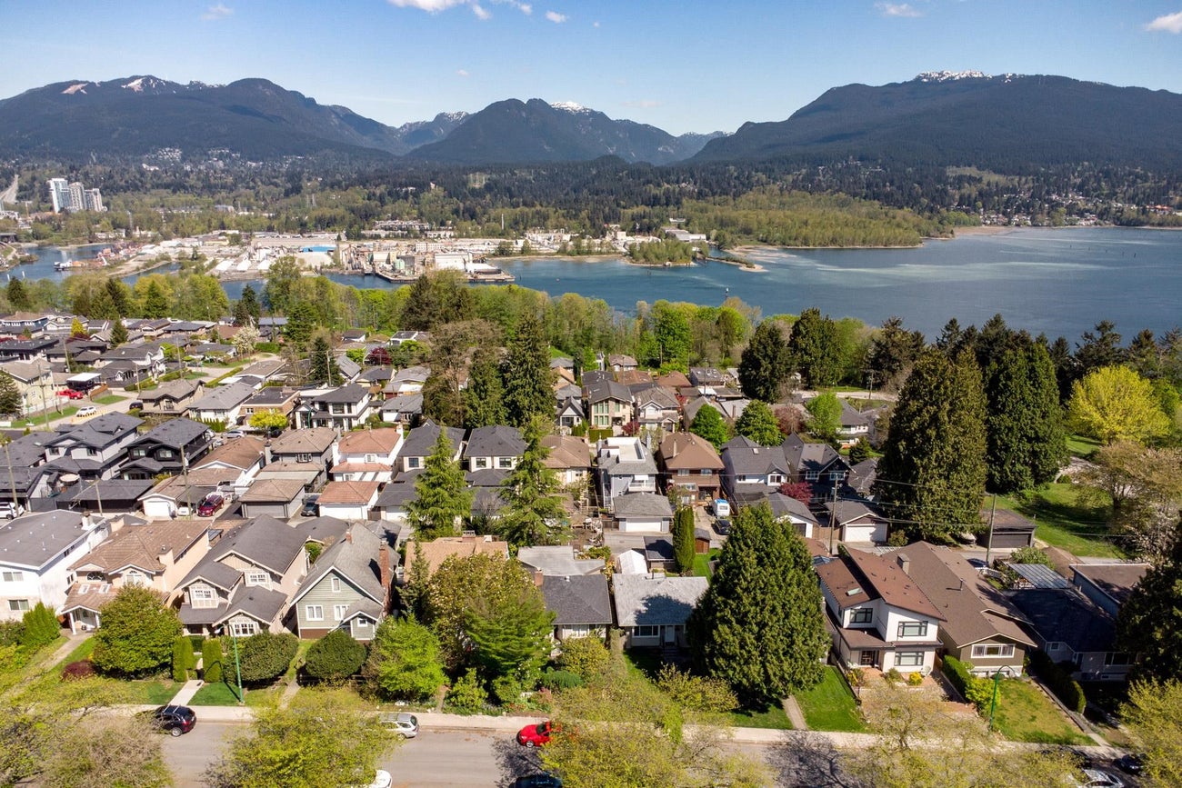 4137 Mcgill Street - Vancouver Heights Single Family Residence for Sale, 4 Bedrooms (R3115905)# - 3