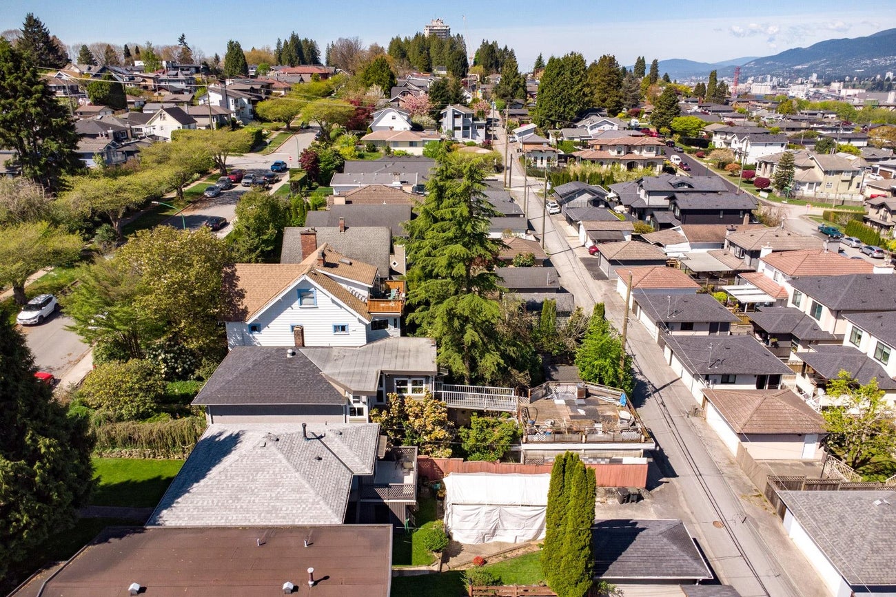 Street - 4137 Mcgill Street - Vancouver Heights single-family-residence for Sale, 4 Bedrooms (R3115905)# - 6