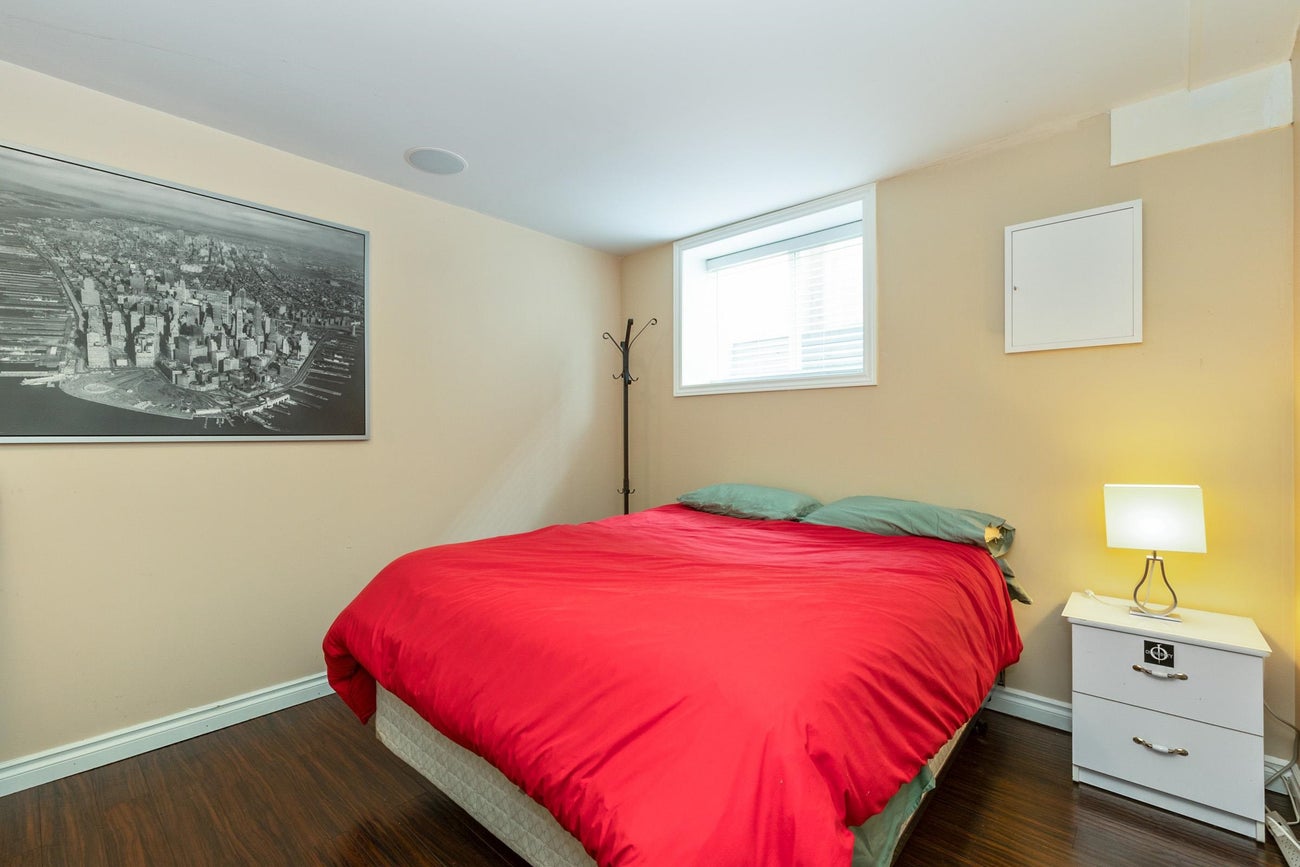 320 Gloucester Court - Coquitlam East Single Family Residence for Sale, 3 Bedrooms (R3116034)# - 28