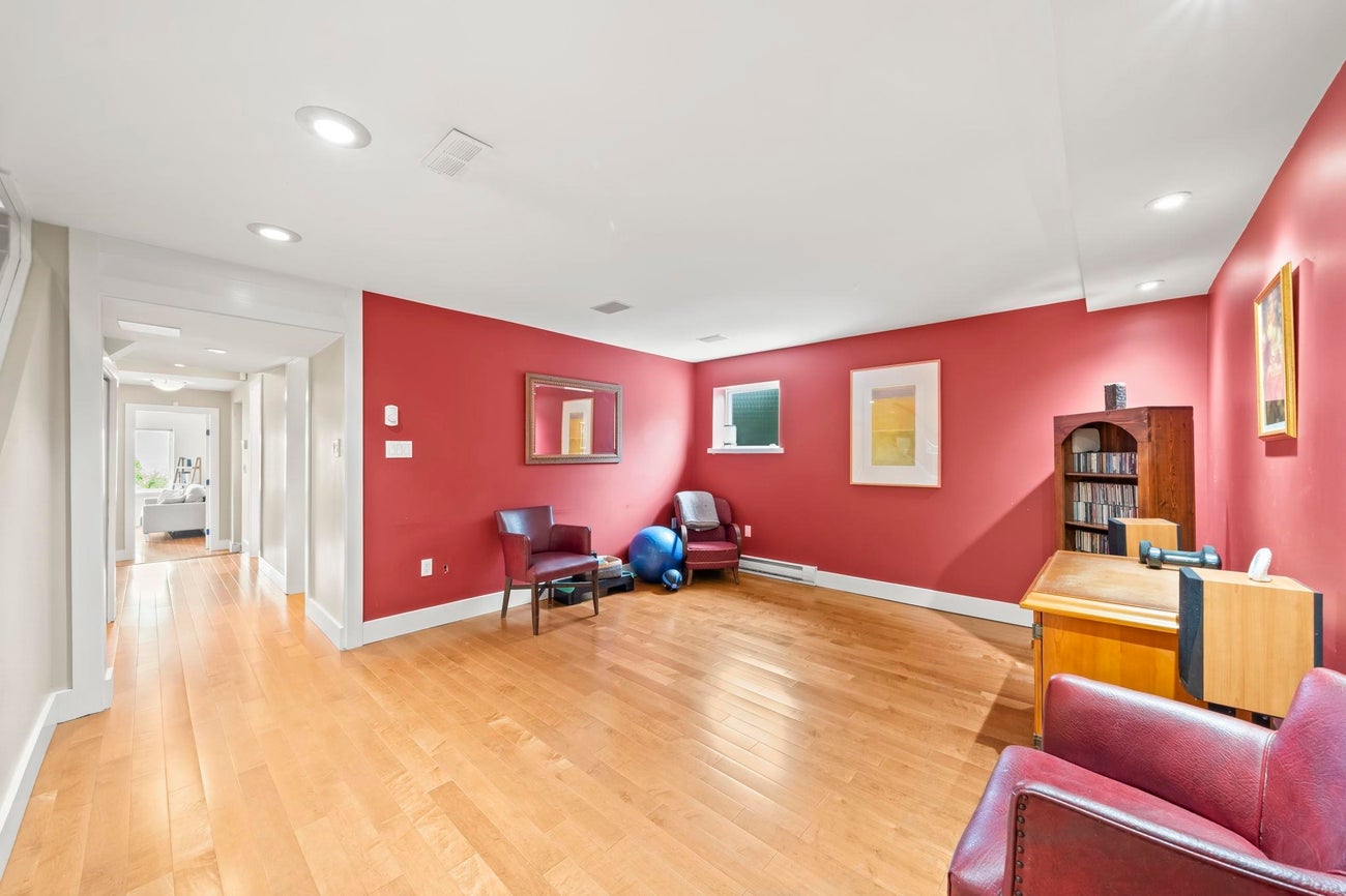 3765 Edinburgh Street - Vancouver Heights single-family-residence for Sale, 5 Bedrooms (R3116199)# - 19