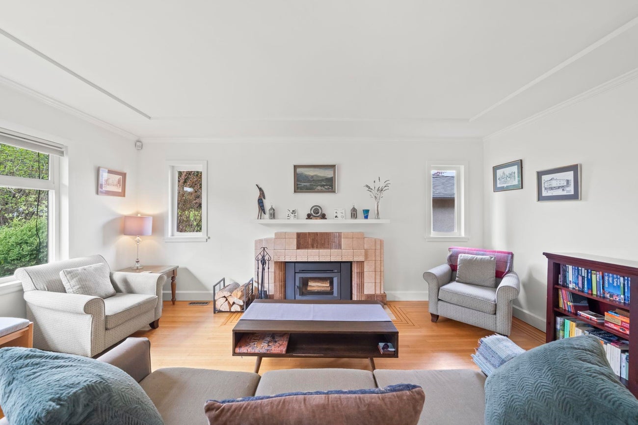 3765 Edinburgh Street - Vancouver Heights single-family-residence for Sale, 5 Bedrooms (R3116199)# - 4