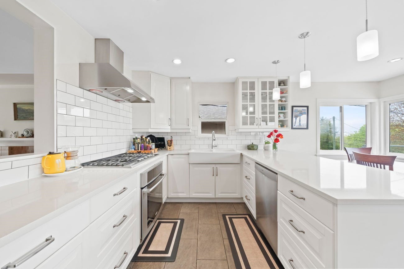 3765 Edinburgh Street - Vancouver Heights single-family-residence for Sale, 5 Bedrooms (R3116199)# - 6