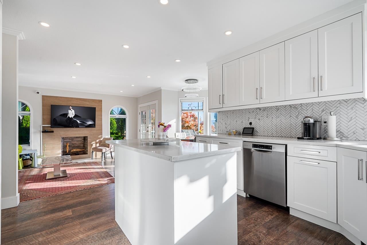 2888 Norbury Place - Coquitlam East single-family-residence for Sale, 4 Bedrooms (R3116246)# - 11