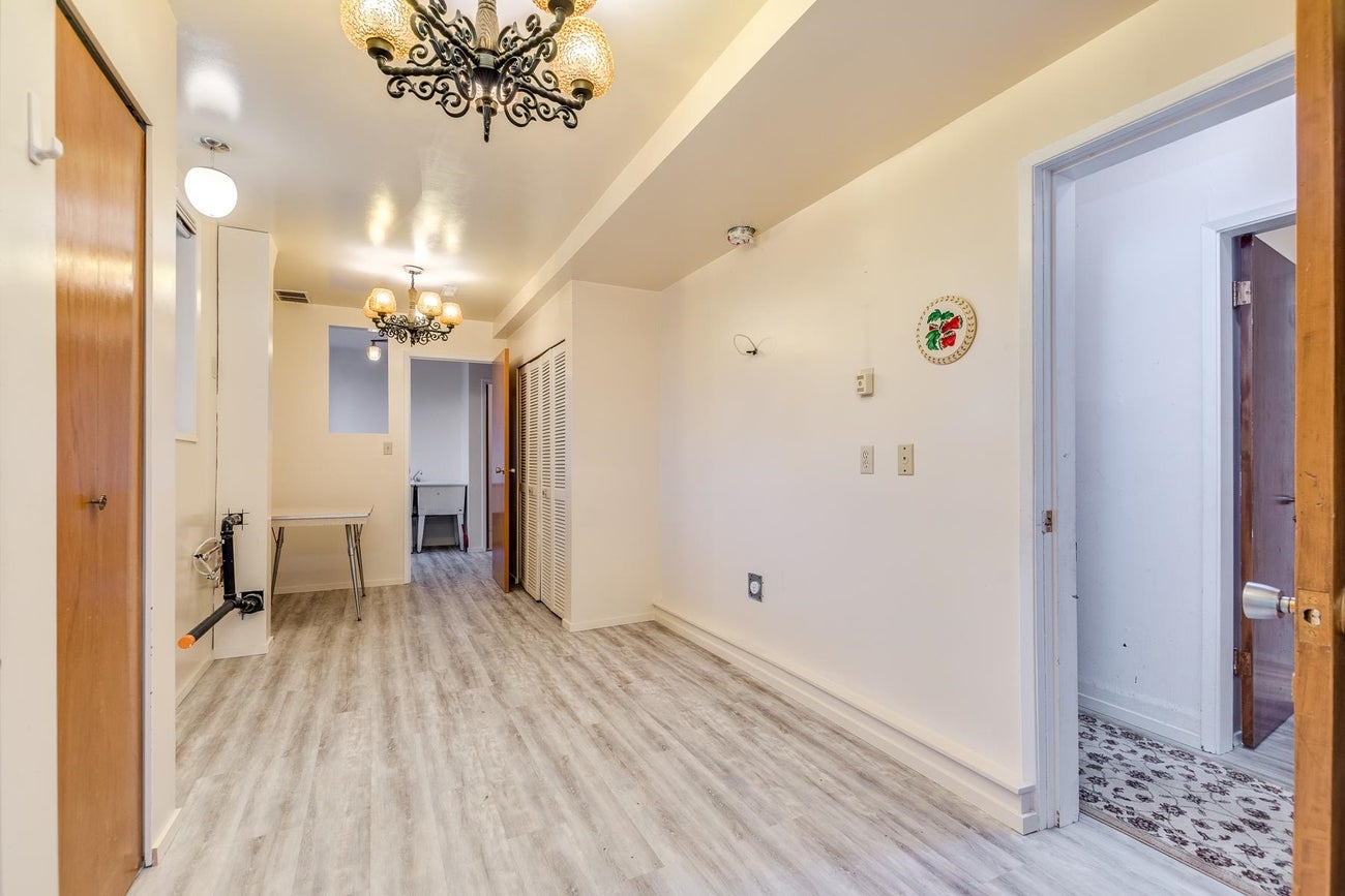 1250 Delta Avenue - Brentwood Park single-family-residence for Sale, 4 Bedrooms (R3116553)# - 21