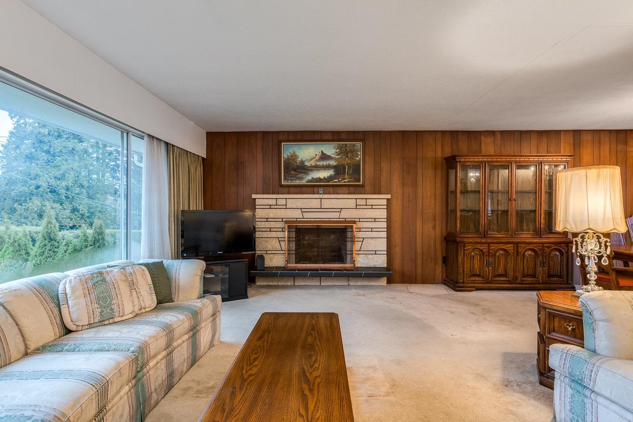 1250 Delta Avenue - Brentwood Park single-family-residence for Sale, 4 Bedrooms (R3116553)# - 3