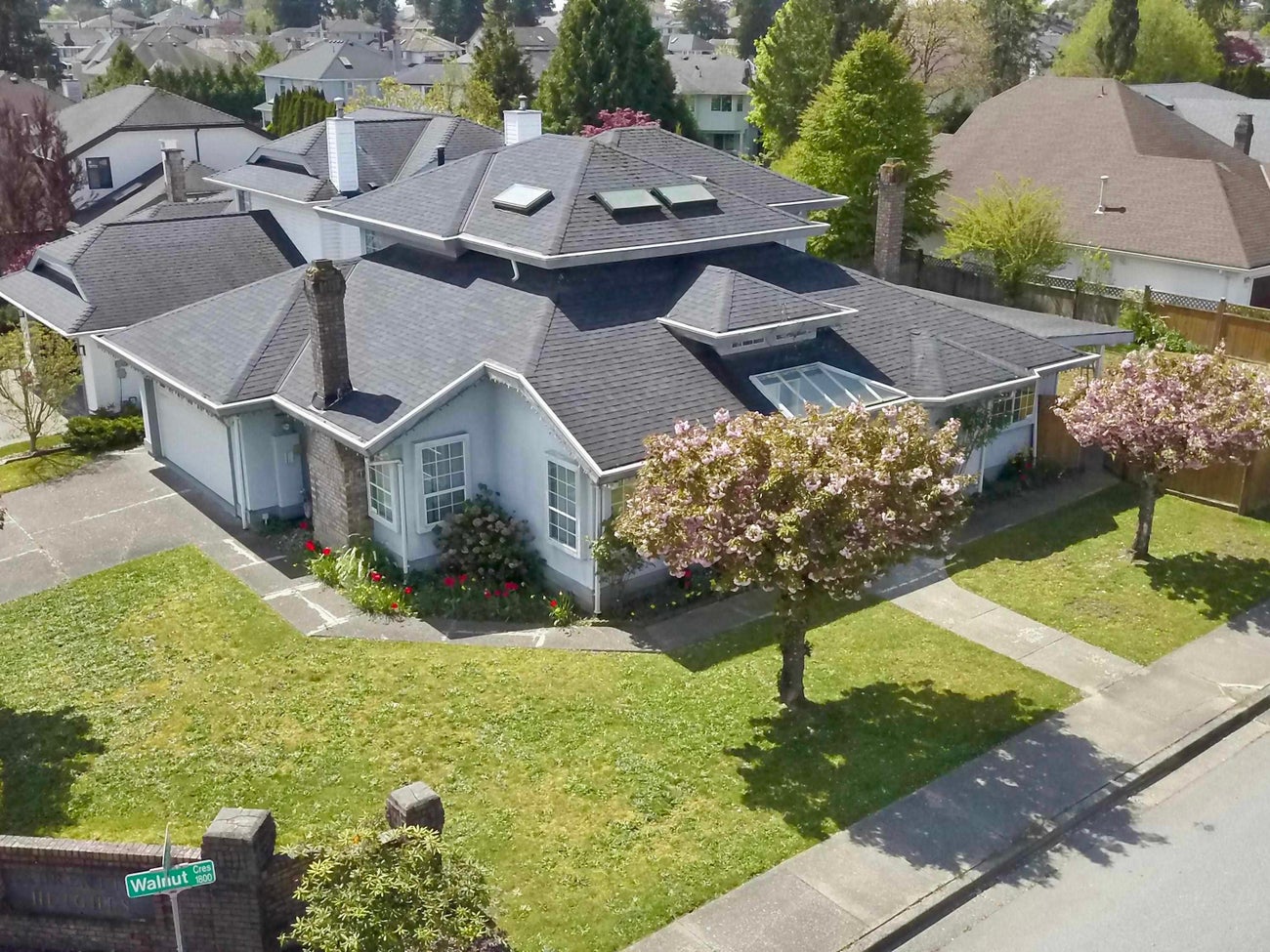 1888 Walnut Crescent - Central Coquitlam single-family-residence for Sale, 4 Bedrooms (R3117024)# - 2