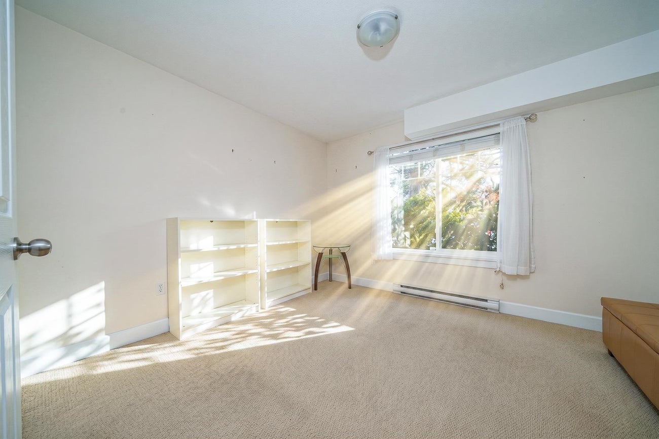 735 Schoolhouse Street - Central Coquitlam Single Family Residence for Sale, 7 Bedrooms (R3117261)# - 27