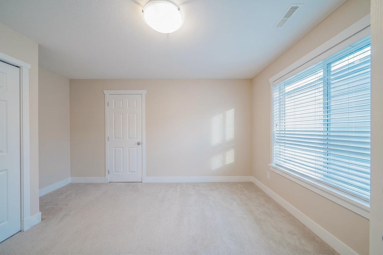 735 Schoolhouse Street - Central Coquitlam Single Family Residence for Sale, 7 Bedrooms (R3117261)# - 29