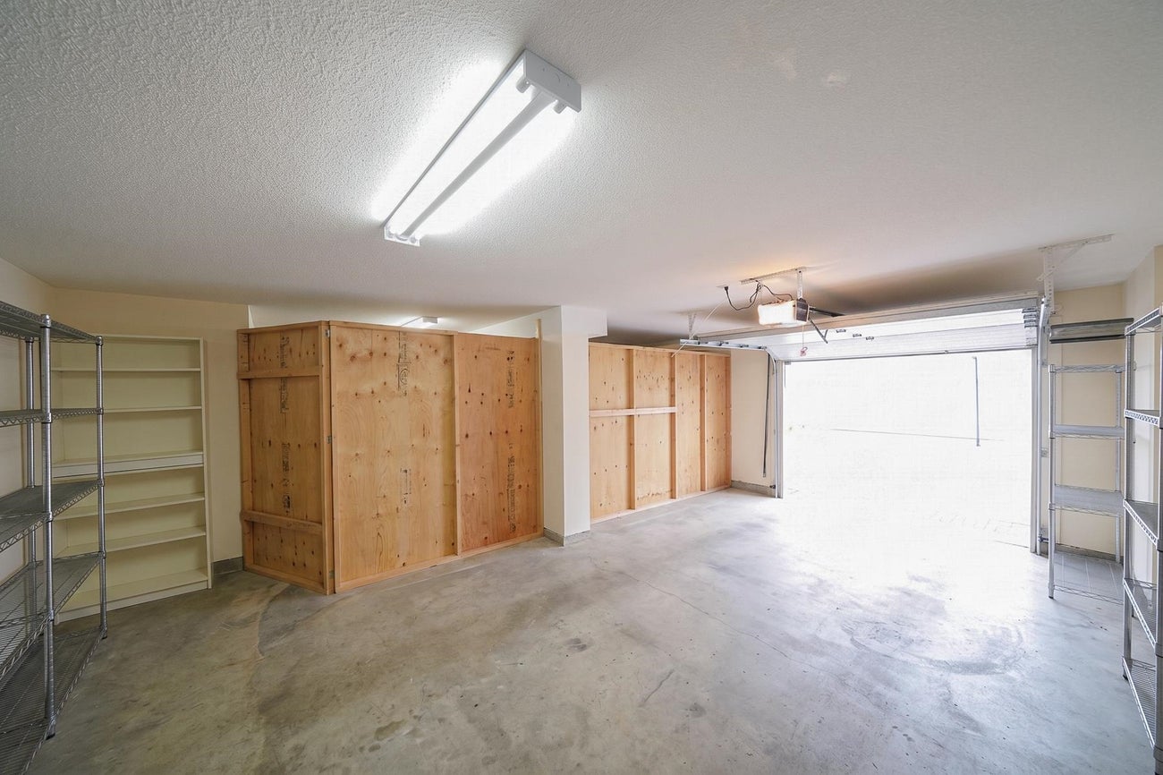735 Schoolhouse Street - Central Coquitlam Single Family Residence for Sale, 7 Bedrooms (R3117261)# - 31