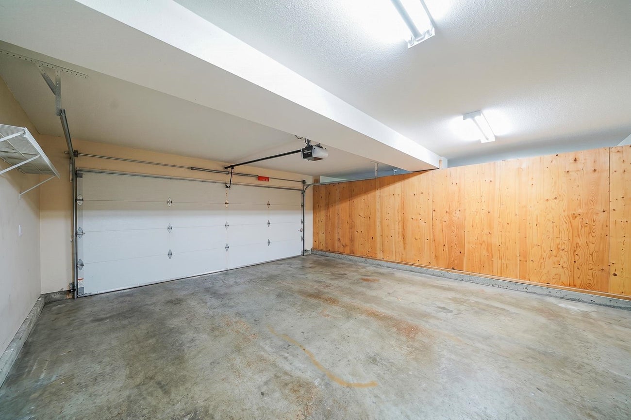 735 Schoolhouse Street - Central Coquitlam Single Family Residence for Sale, 7 Bedrooms (R3117261)# - 32