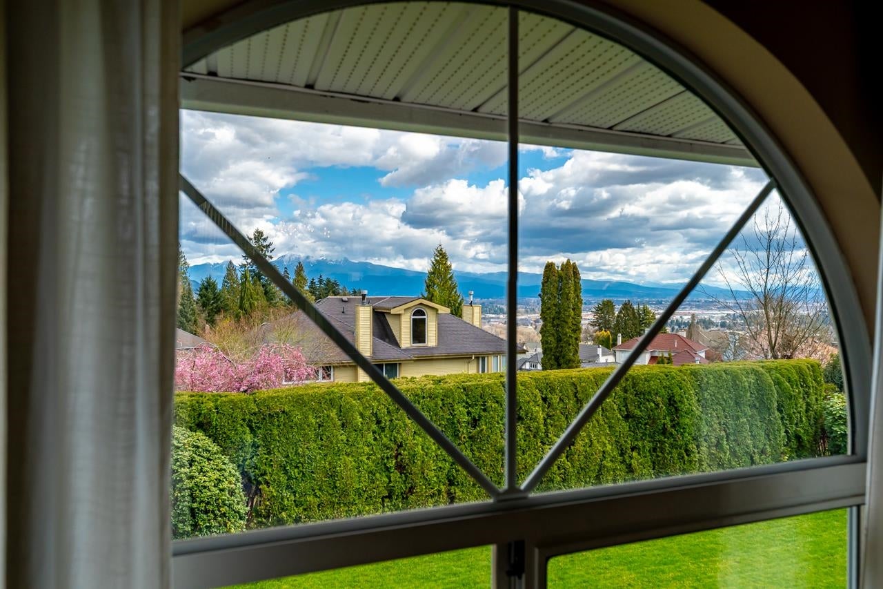 580 Clearwater Way - Coquitlam East single-family-residence for Sale, 5 Bedrooms (R3117530)# - 10