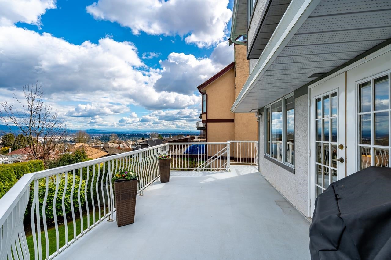 580 Clearwater Way - Coquitlam East single-family-residence for Sale, 5 Bedrooms (R3117530)# - 20