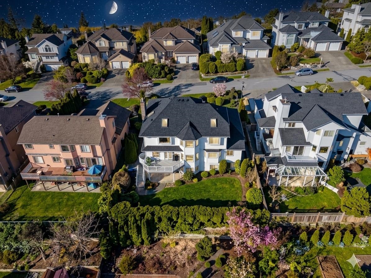 580 Clearwater Way - Coquitlam East single-family-residence for Sale, 5 Bedrooms (R3117530)# - 3