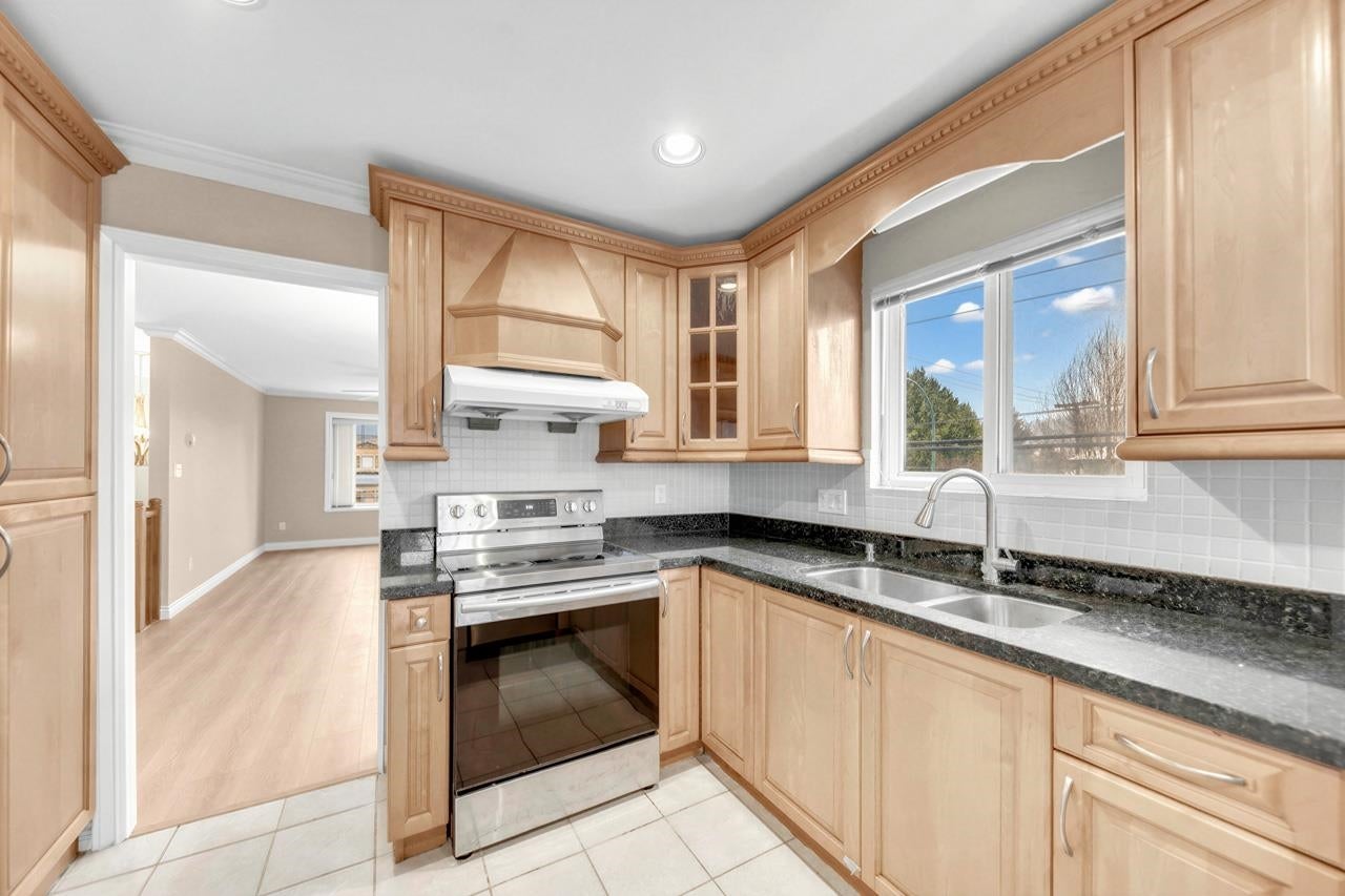 6698 Union Street - Sperling-Duthie single-family-residence for Sale, 6 Bedrooms (R3117911)# - 25