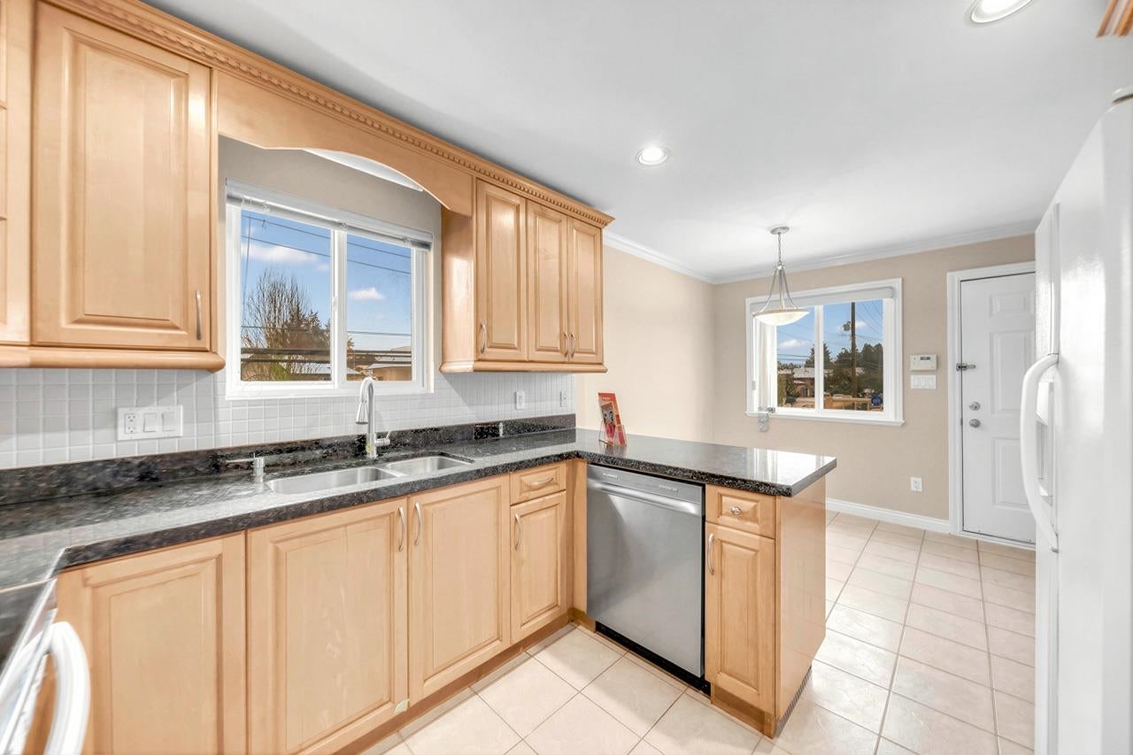 6698 Union Street - Sperling-Duthie single-family-residence for Sale, 6 Bedrooms (R3117911)# - 27