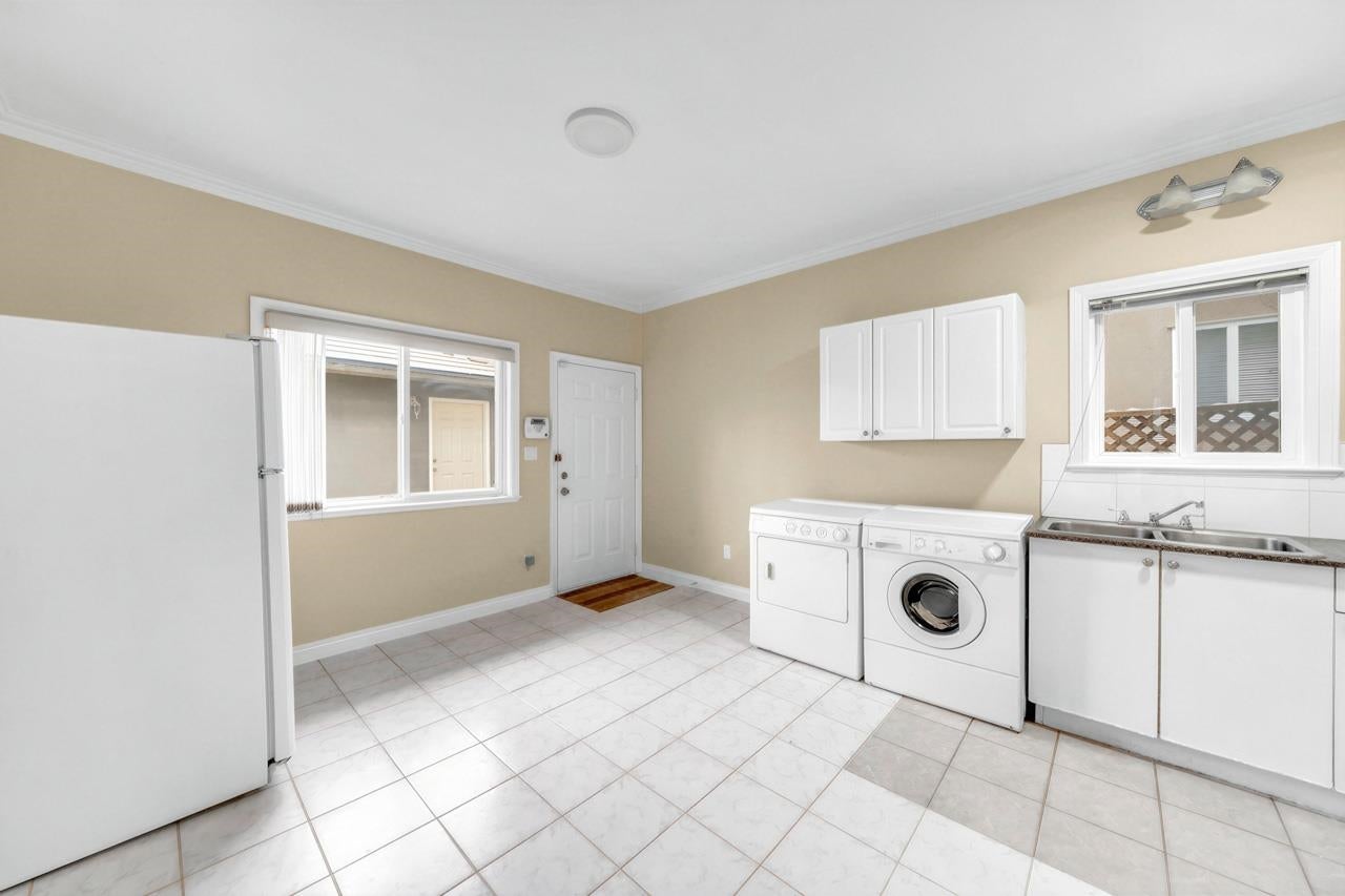 6698 Union Street - Sperling-Duthie single-family-residence for Sale, 6 Bedrooms (R3117911)# - 8