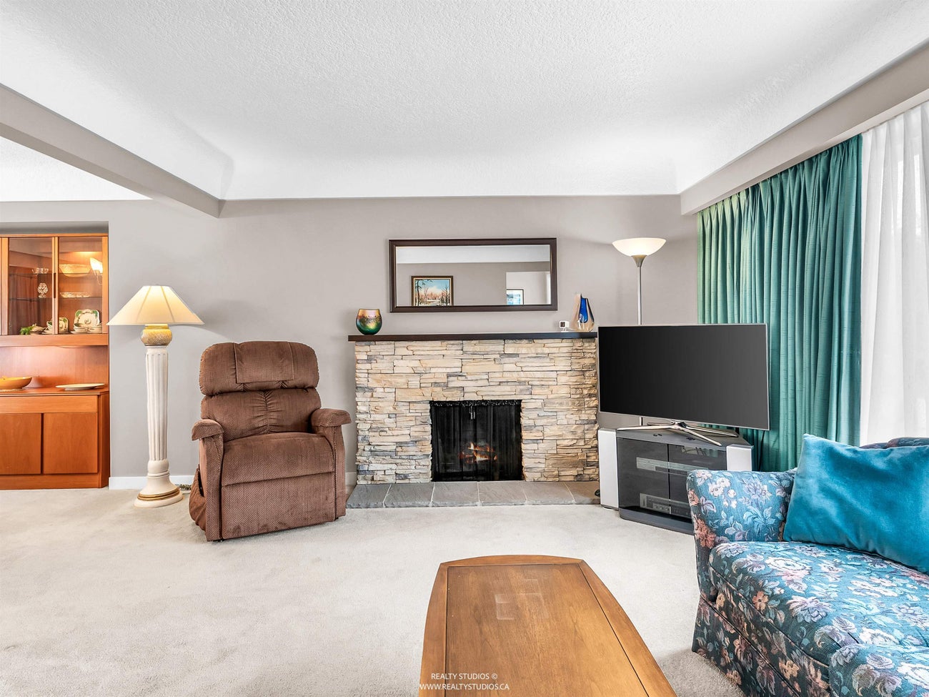 4830 Southlawn Drive - Brentwood Park single-family-residence for Sale, 3 Bedrooms (R3118217)# - 3