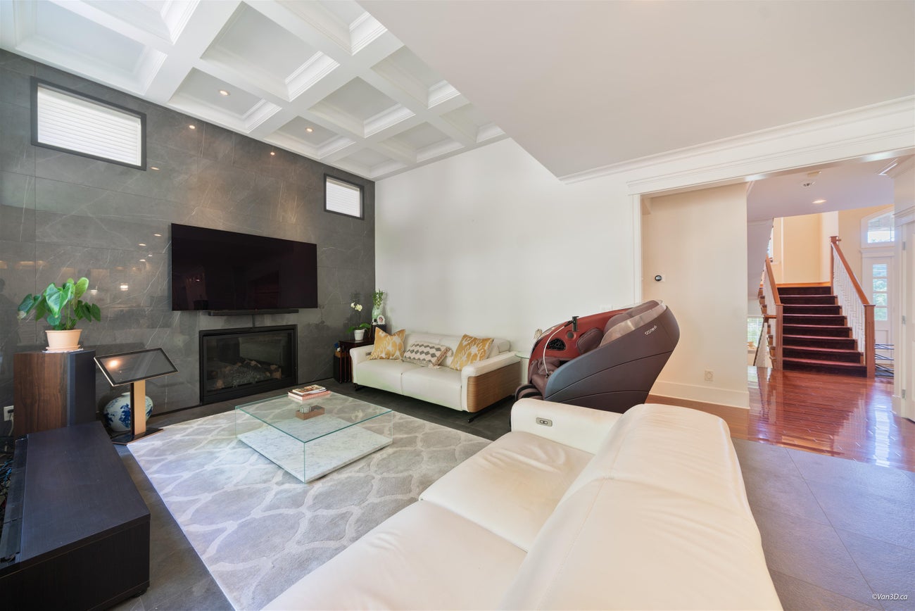 7533 Curtis Street - Simon Fraser Univer. single-family-residence for Sale, 7 Bedrooms (R3118977)# - 12