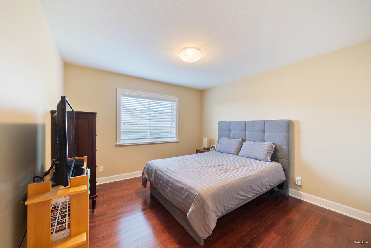 7533 Curtis Street - Simon Fraser Univer. single-family-residence for Sale, 7 Bedrooms (R3118977)# - 21