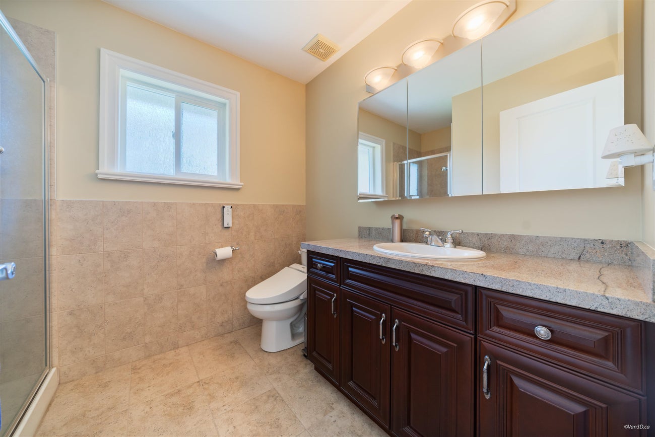 7533 Curtis Street - Simon Fraser Univer. single-family-residence for Sale, 7 Bedrooms (R3118977)# - 24