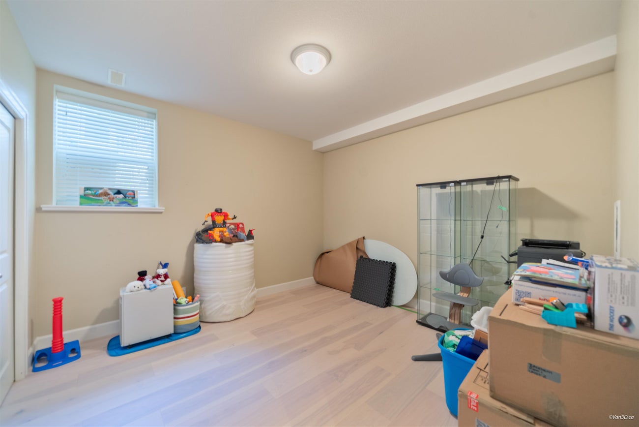 7533 Curtis Street - Simon Fraser Univer. single-family-residence for Sale, 7 Bedrooms (R3118977)# - 30