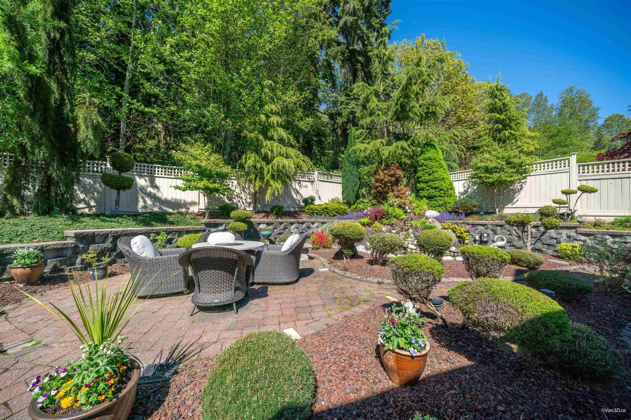 7533 Curtis Street - Simon Fraser Univer. single-family-residence for Sale, 7 Bedrooms (R3118977)# - 36