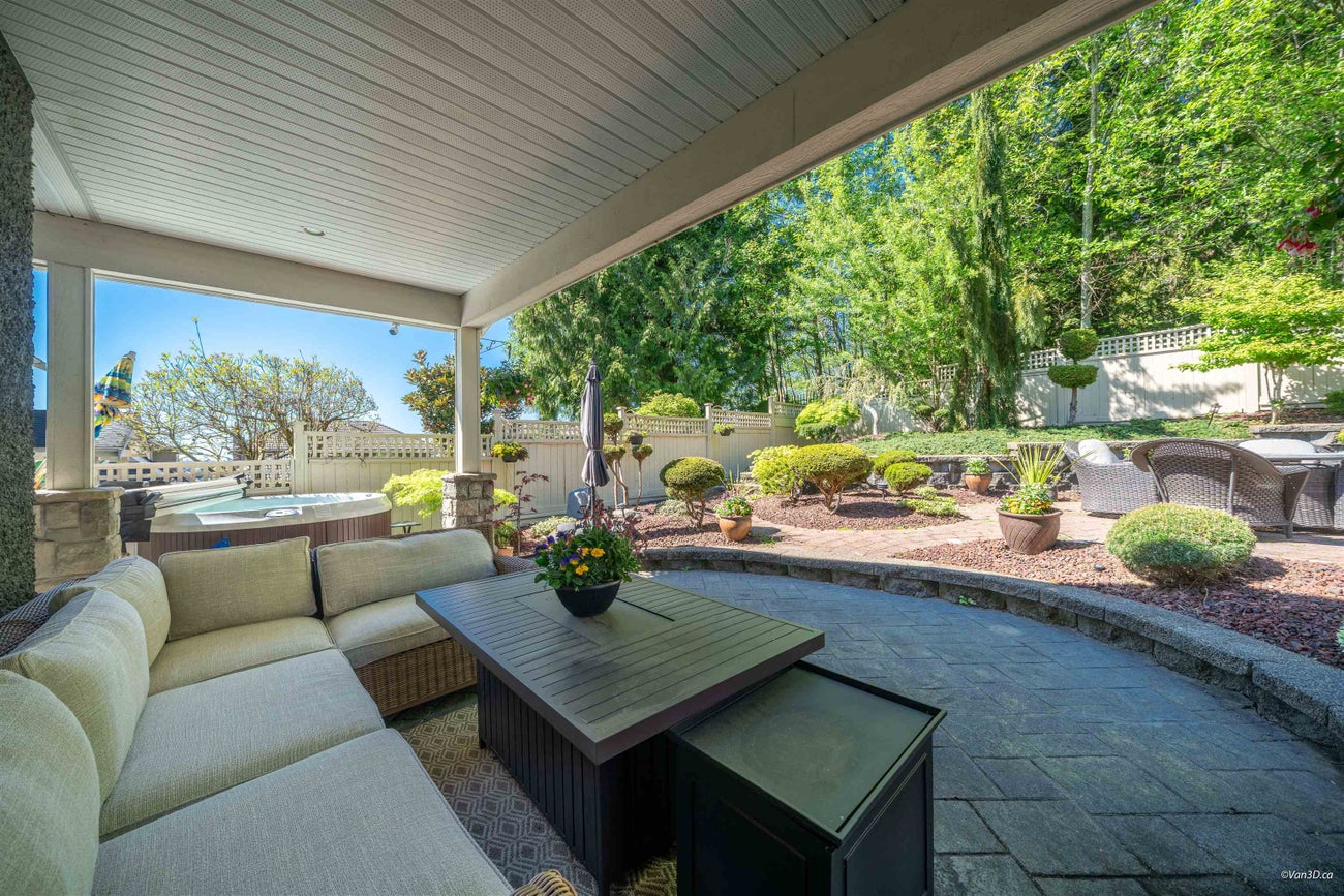 7533 Curtis Street - Simon Fraser Univer. single-family-residence for Sale, 7 Bedrooms (R3118977)# - 38