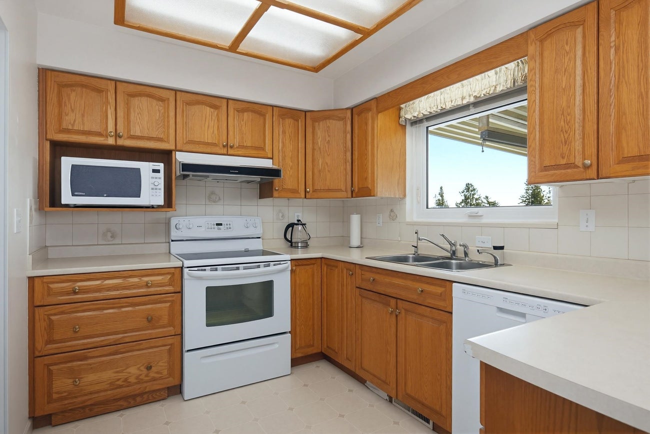 1162 Madore Avenue - Central Coquitlam single-family-residence for Sale, 4 Bedrooms (R3119037)# - 7