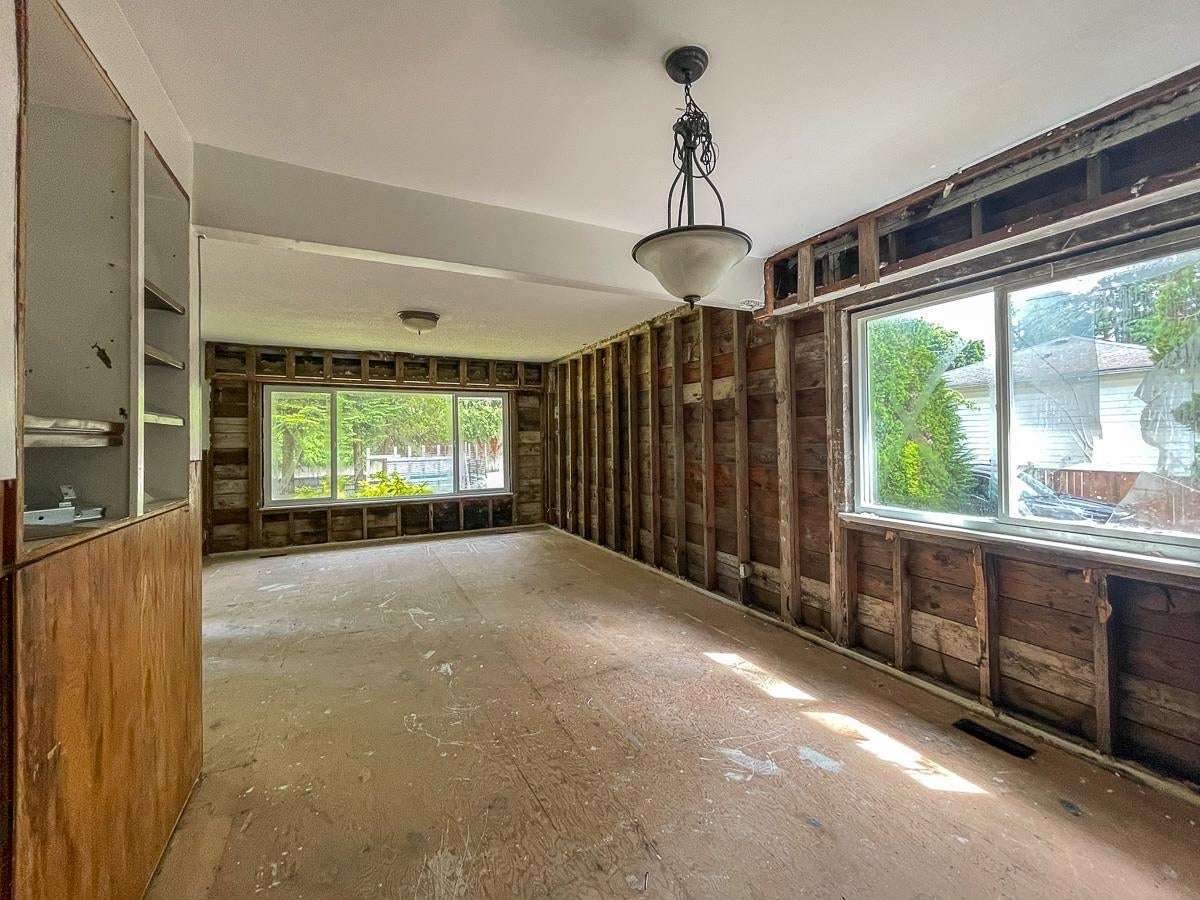2000 Austin Avenue - Central Coquitlam Single Family Residence for Sale, 4 Bedrooms (R3119328)# - 13