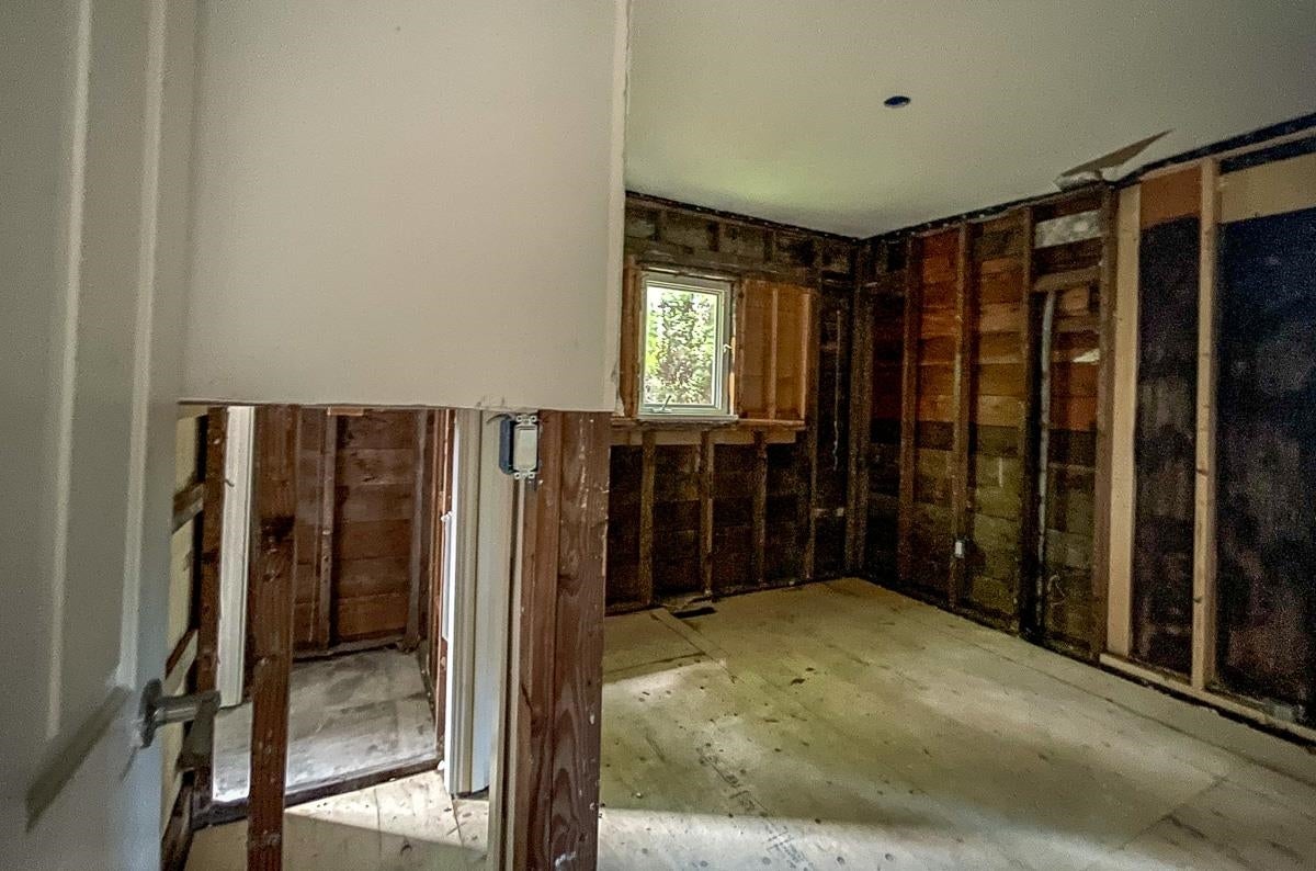 2000 Austin Avenue - Central Coquitlam Single Family Residence for Sale, 4 Bedrooms (R3119328)# - 18