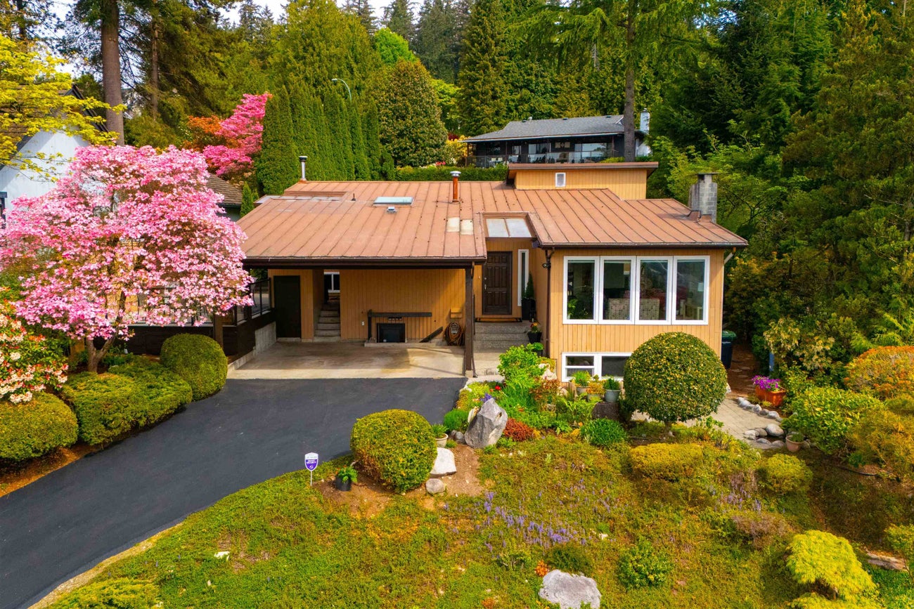 2563 Ashurst Avenue - Coquitlam East Single Family Residence for Sale, 4 Bedrooms (R3119339)# - 1