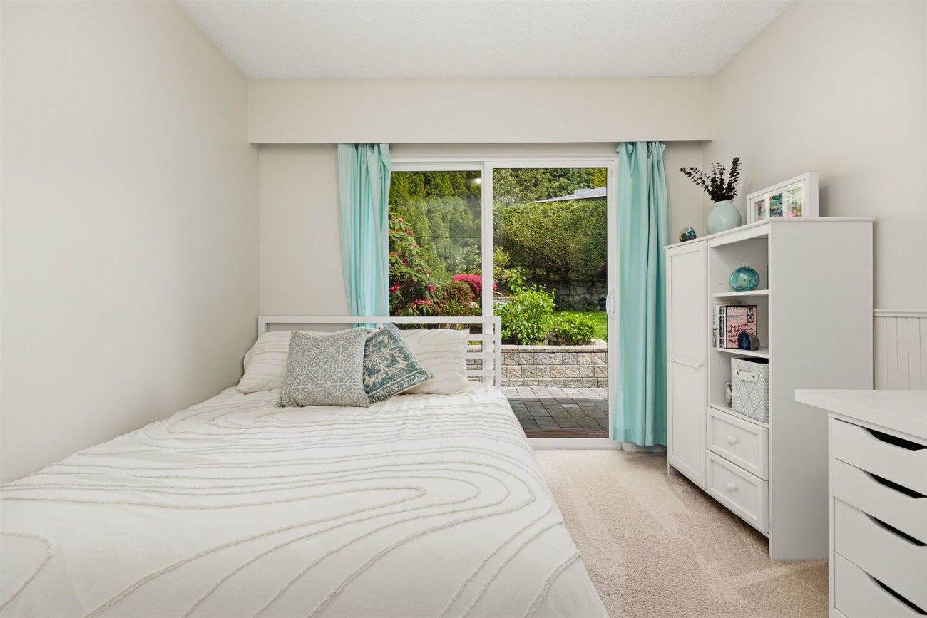 2563 Ashurst Avenue - Coquitlam East Single Family Residence for Sale, 4 Bedrooms (R3119339)# - 21