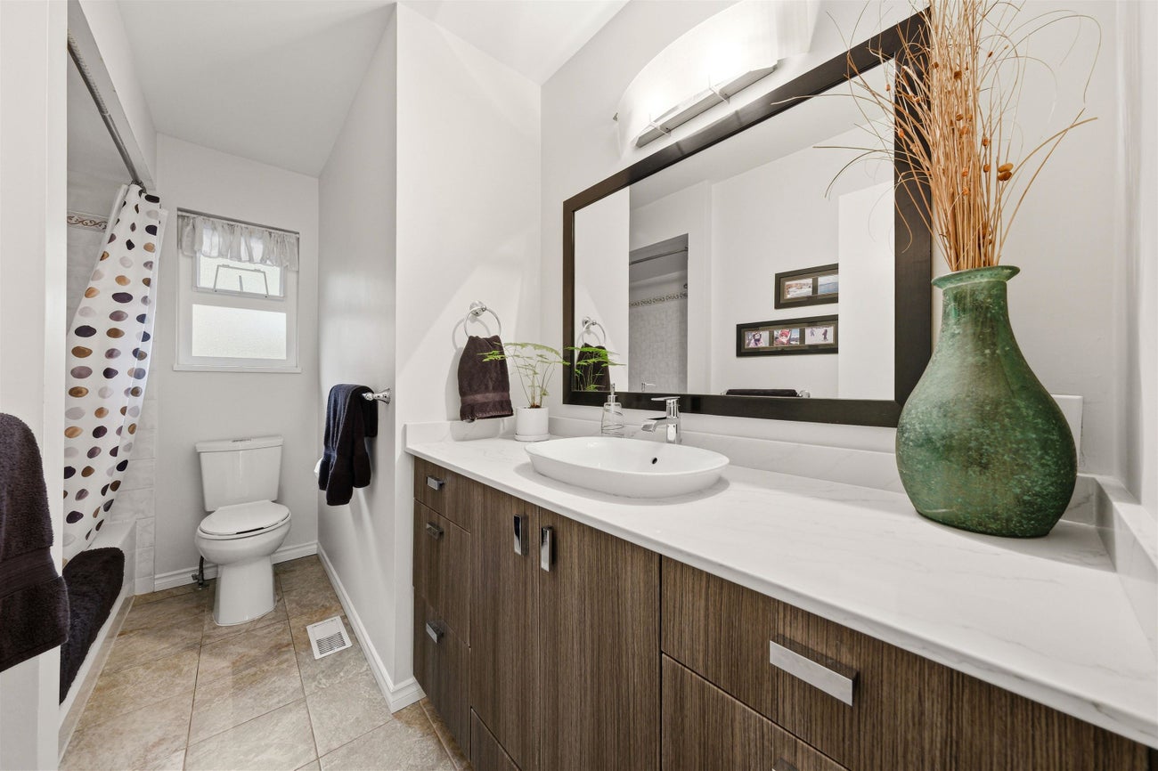 2563 Ashurst Avenue - Coquitlam East Single Family Residence for Sale, 4 Bedrooms (R3119339)# - 23
