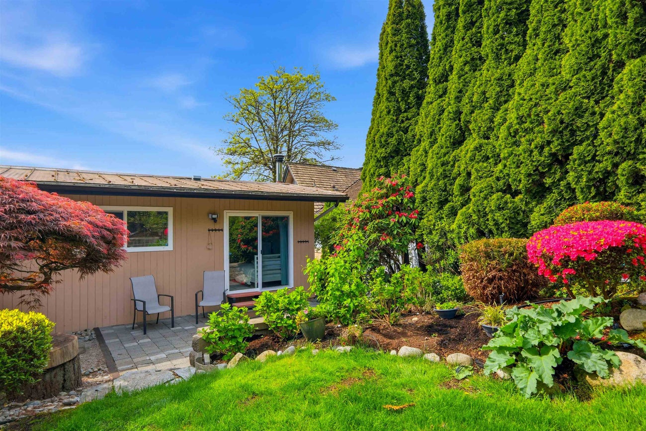 2563 Ashurst Avenue - Coquitlam East Single Family Residence for Sale, 4 Bedrooms (R3119339)# - 34